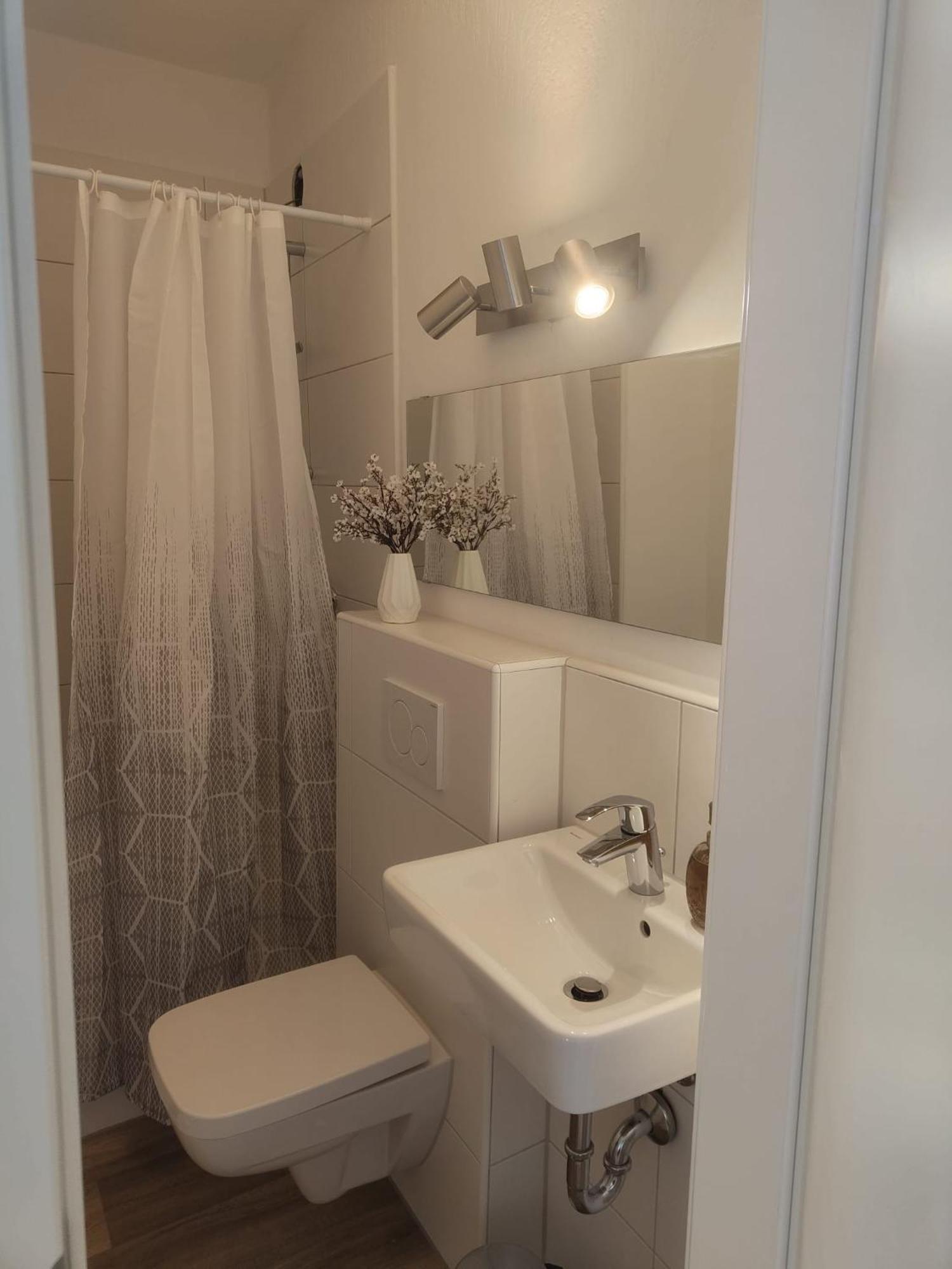 Guesthouse - Weeze Rooms ภายนอก รูปภาพ