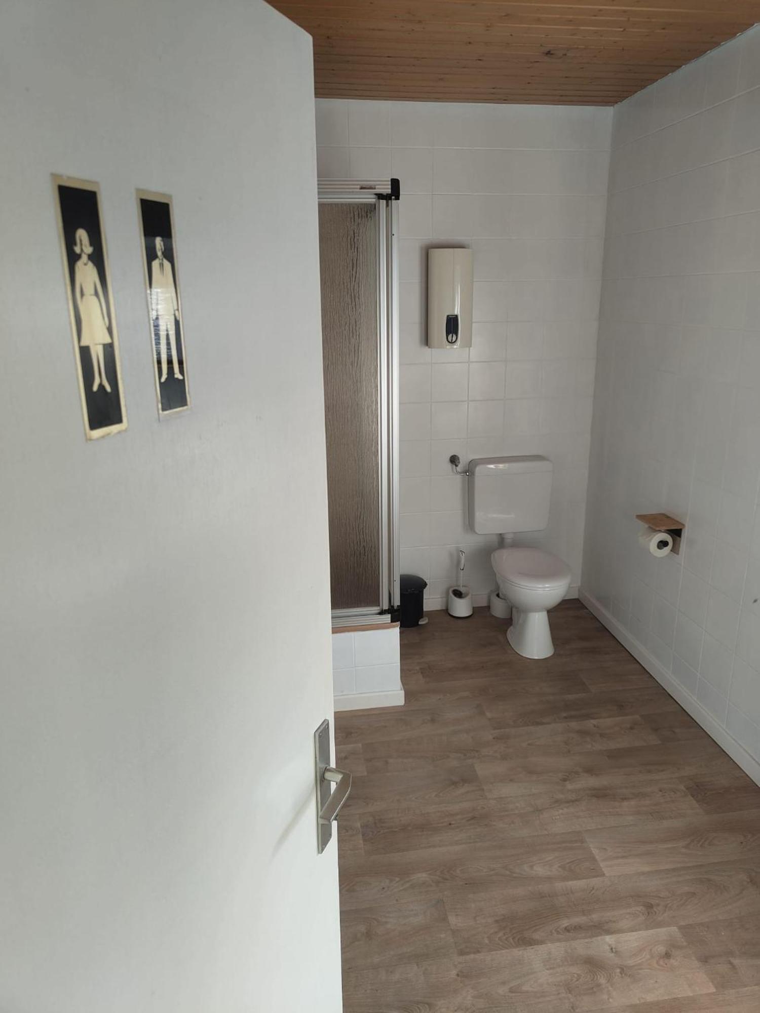Guesthouse - Weeze Rooms ภายนอก รูปภาพ
